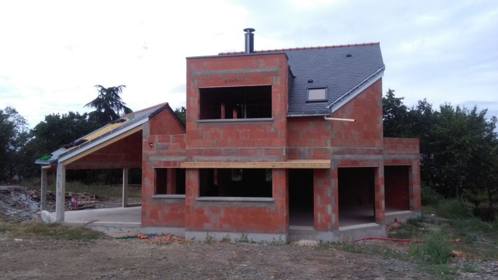 Construction d'une maison d'architecte à Juigné-sur-Loire en 2018 par la sarl Maçonnerie Claude et Pascal Loiseau