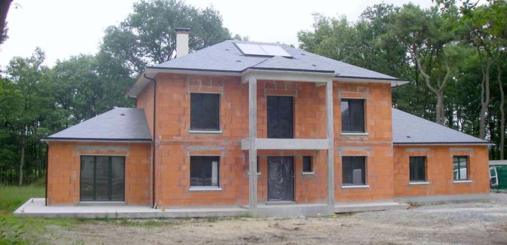 Maison couverte de juillet 2015 réalisée par la sarl Maçonnerie Claude et Pascal Loiseau